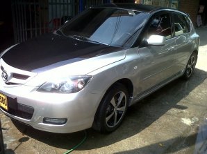 MAZDA 3 2005